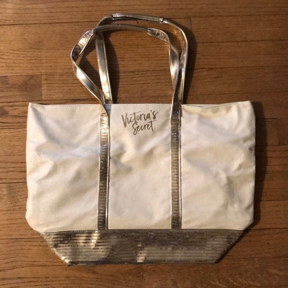 NWOT! Victoria’s Secret Tote!